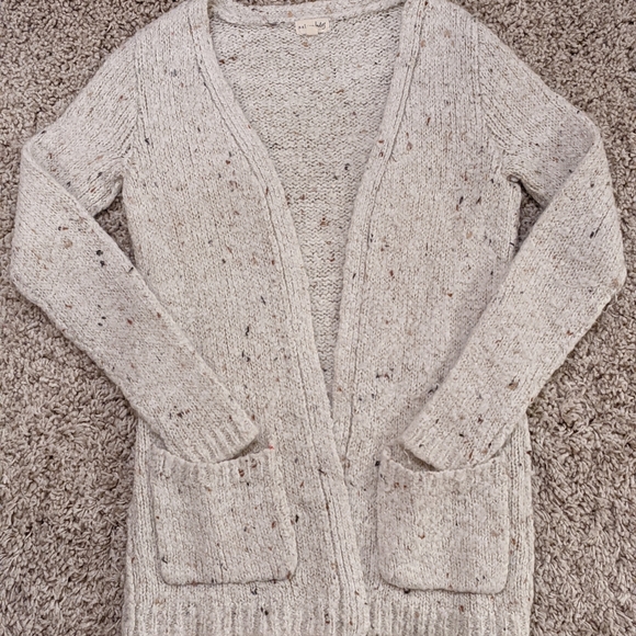 Sweater - Picture 3 of 4